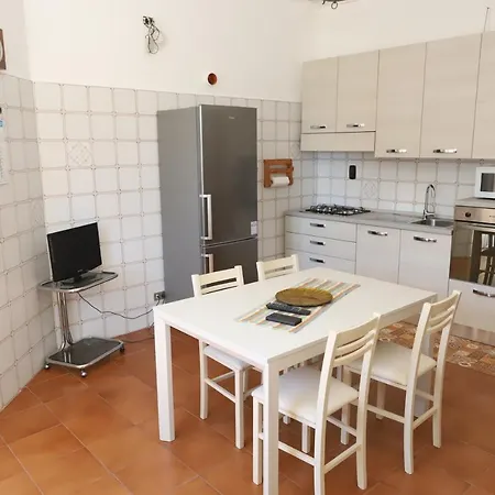 Izzhome Ermes Apartment Nicotera