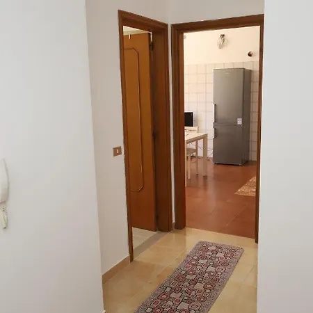 Izzhome Ermes Apartment *